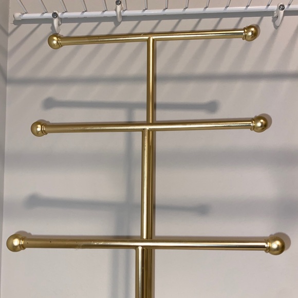 urban outfitters jewelry stand